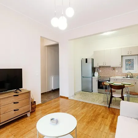 El.venizelos Quiet Lux Apt.